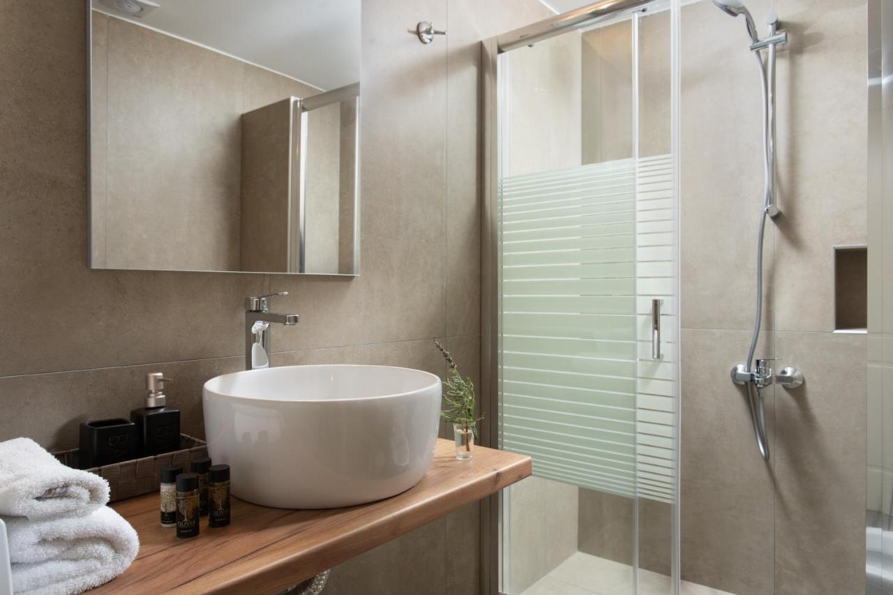 Villa Itis - Elegant Ground Floor Suite With Terrace & Great View Neapoli Voion Exterior foto
